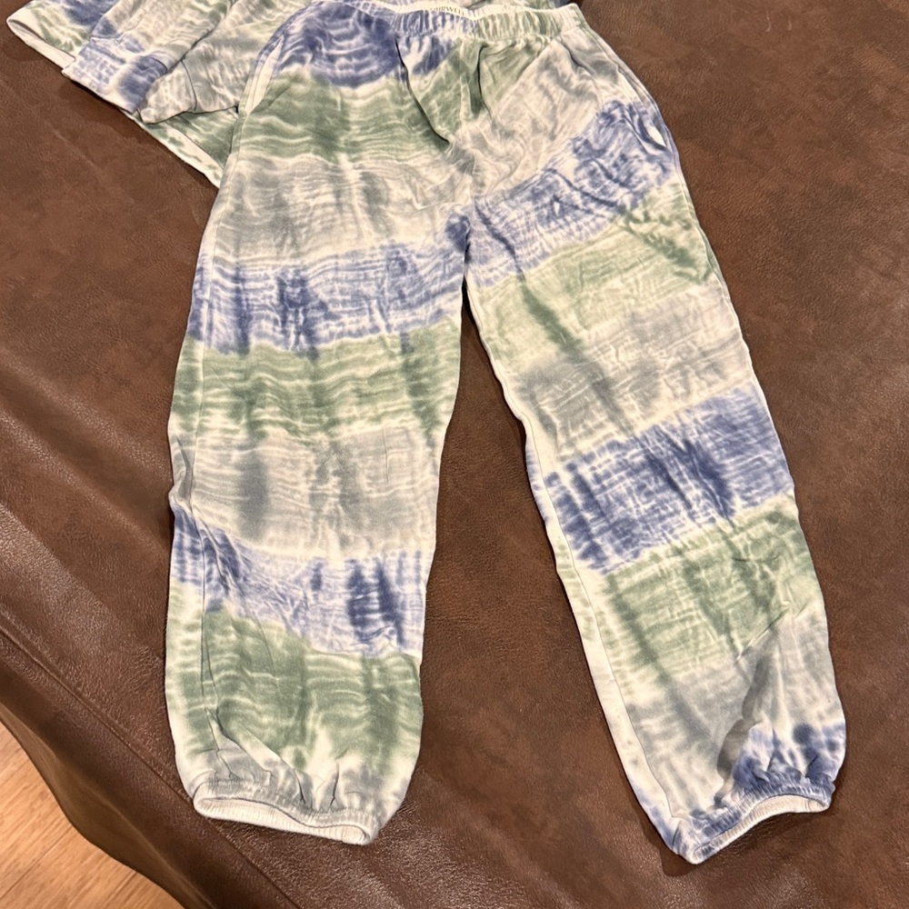 Fairwell size 10. Kids Tie-Dye Sweat Set - Blue and Green - Picture 3 of 4